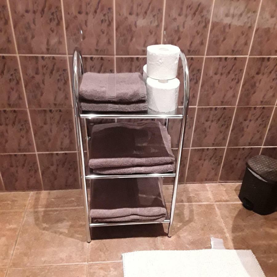 Civis Gold Apartman Дебрецен Екстериор снимка
